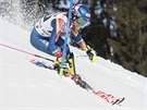 Americká lyaka Mikaela Shiffrinová na trati slalomu v kombinaci v Crans...