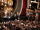 Pedávání Oscar v losangeleském Dolby theatre ozvlátnilo padající oberstvení...