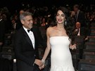 George Clooney a jeho thotná manelka Amal na udílení cen Cesar (Paí, 24....