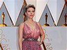 Scarlett Johanssonová v atech znaky Alaia (Hollywood, 26. února 2017)