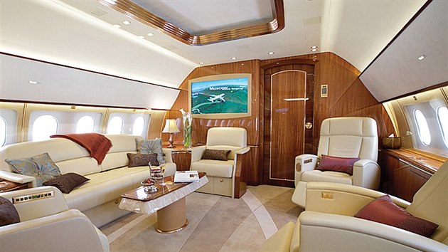 Pohodlí na cestě kolem světa za dvacet dní zajistí luxusně vybavení Boeing767.