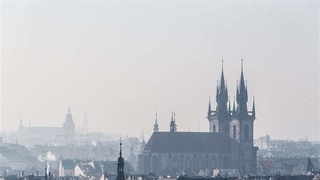 Smogov situace v Praze (15.2.2017).