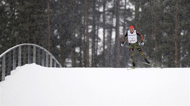 Nmeck sdruen Eric Frenzel na trati tafety v zvodu drustev