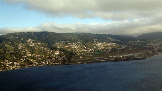 Letit Funchal na ostrov Madeira.