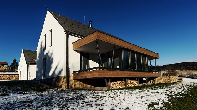 V obci Březiny v okrese Svitavy stojí pasivní dům s technickou budovou a obytnou plochou 310 metrů čtverečních. 