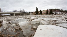 Nástup jarních teplot a dé se podepsaly na vzestupu hladin ek.