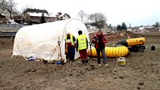 Archeologové zkoumají pozstatky zaniklého hradu ve Vamberku na Rychnovsku.