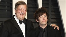 Stephen Fry a Elliott Spencer (Beverly Hills, 26. února 2017)