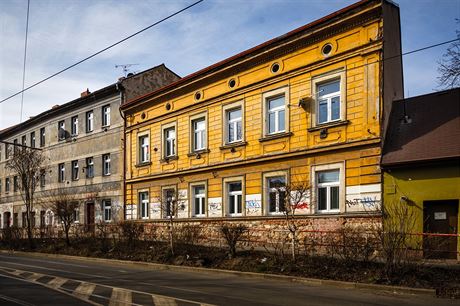 Psnik, herec, kabaretir, pekladatel, reisr a libretista Karel Haler se...