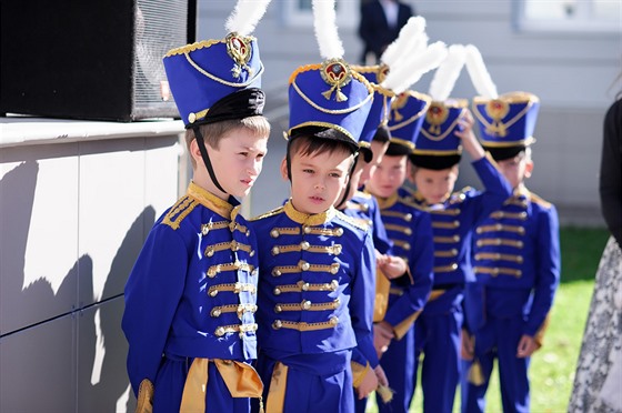 Ve kole svatého Basileia Velikého v Moskv se dti uí pedevím latinu, Písmo...