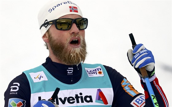 Potíe s pouíváním salbutamolu ml i bec na lyích Martin Johnsrud Sundby.