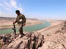 Bojovníci SDF u Eufratu (8. bezna 2017)
