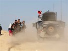 Tisíce lidí kadý den prchají z Mosulu (5. bezna 2017)