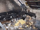Ohn�m zdevastovan� podkrov� ubytovny pro sv��ence d�tsk�ho domova v...