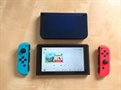 Nahoe New 3DS XL, dole Switch s odepnutými Joy-Cony