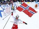 Marit Björgenová slaví norský triumf v závodu tafet bky na lyích na...