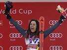 Sofia Goggiaová slaví triumf v superobím slalomu v ongsonu.