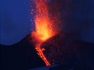 Sicilská sopka Etna se opět probudila k životu