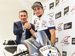 Karel Abraham (vpravo) a Jorge Martinez pzuj s motocyklem Ducati, Aspar .