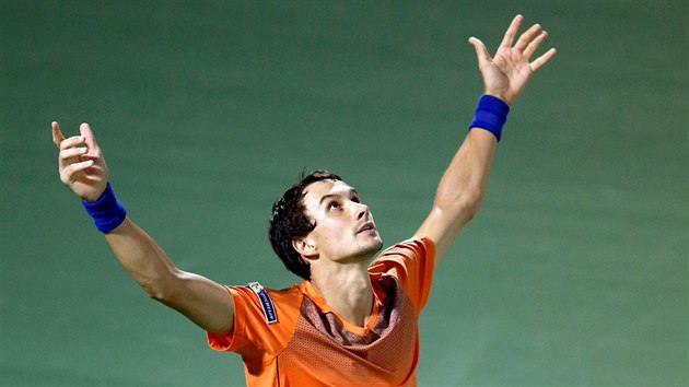 Jevgenij Donskoj prv v Dubaji vyadil Rogera Federera.