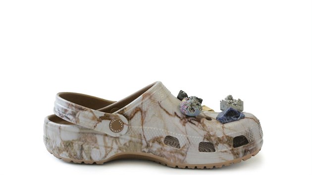 Tak ošklivé, až jsou hezké: gumové sandály s aplikacemi, Christopher Kane x Crocs