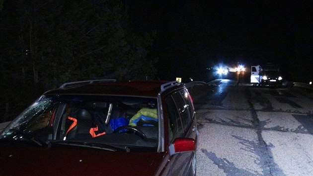U Podbrad srazilo auto chodce (2.3.2017)