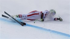 Tamara Tipplerová padá v superobím slalomu v ongsonu.