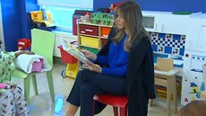 První dáma Melania Trump pedítá dtem v nemocnici