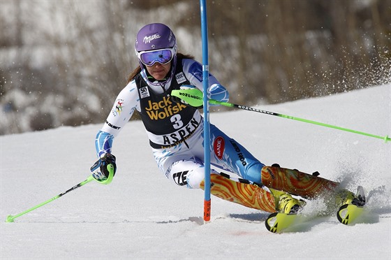 árka Strachová na trati slalomu v Aspenu