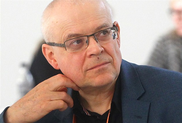 Nástup robotů připraví o práci přes polovinu zaměstnanců, varuje Špidla