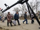 Checkpoint proruských separatist u vesnice Luhanska na východ Ukrajiny (7....