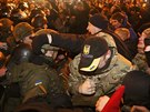 Protesty v Kyjev na podporu blokády separatistických republik v Donbasu (14....