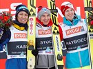 TI NEJLEPÍ Z VIKERSUNDU. Zleva druhý Noriaki Kasai, vítz Kamil Stoch a tetí...