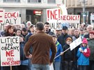 Lidé z Litic protestovali proti stavb prmyslových hal