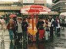 Otevení McDonalds v Ústí nad Labem v roce 1996.