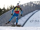 Martin Fourcade na trati sprintu v Oslu