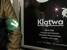 Zábr z polských protest proti uvádní Frliovy inscenace kusu Kltwa