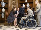 Princ William a vévodkyn Kate navtívili vojenskou nemocnici v Invalidovn...