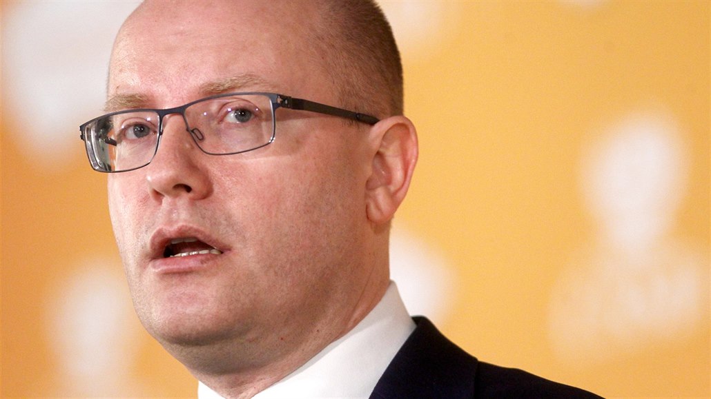 Premiér Bohuslav Sobotka b�hem projevu na sjezdu �SSD v Brn�. (10. b�ezna 2017)