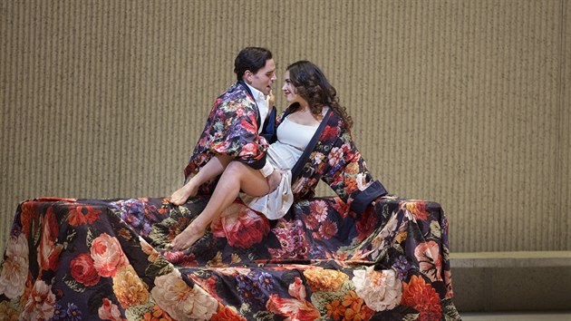 Michael Fabiano a Sonya Yoncheva ztvrnili v Metropolitn opee hlavn role ve Verdiho La traviat.