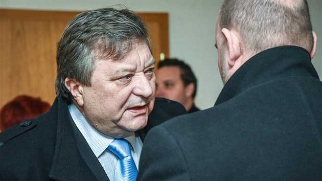 Mezi obžalovanými za údajně zmanipulovanou zakázku na sečení trávy je i bývalý starosta Ostravy-Jih Karel Sibinský. (9. března 2017)