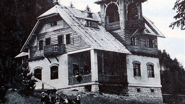 Pvodn chata na Ondejnku, postavena v roce 1907 KT Moravsk Ostrava, byla mnohem men.