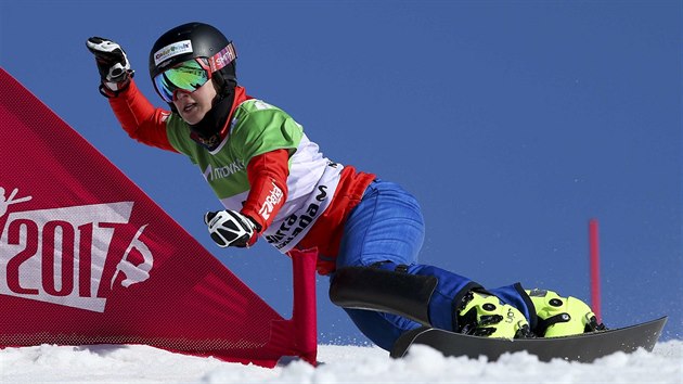 Mlad rakousk snowboardistka Daniela Ulbingov si dojela v Siee Nevad pro titul mistryn svta.