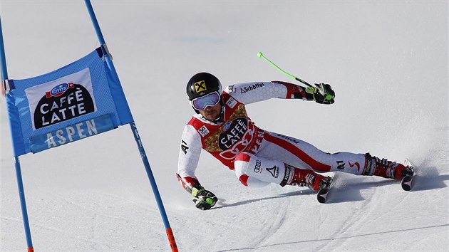 Marcel Hirscher na trati obho slalomu v Aspenu