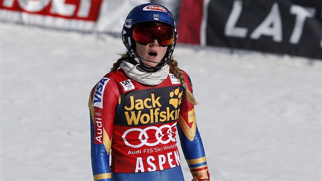 Mikaela Shiffrinová v cíli slalomu v Aspenu