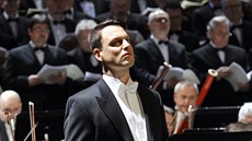 Pavel ernoch zpíval v Národním divadle v Berliozov skladb Faustovo prokletí.