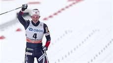 Marit Björgenová vítězí s drtivým náskokem v závodě na 30 km klasicky v Oslu.