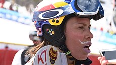 Snowboardistka Eva Samková po svém závod na mistrovství svta
