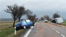 St�et osobního auta s nákladním u obce Ko�í.