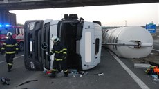 Nehoda cisterny na dálnice D3 u Tábora.